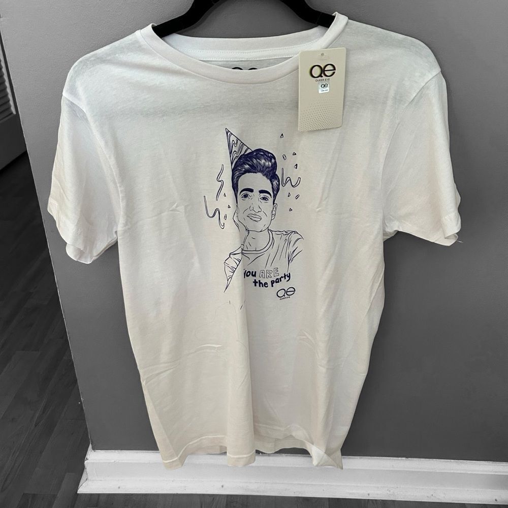 Queer Eye You are The Party Graphic White T-Shirt Size Small NWT